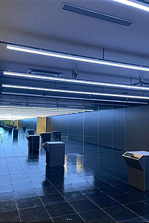 ショウウィンドー